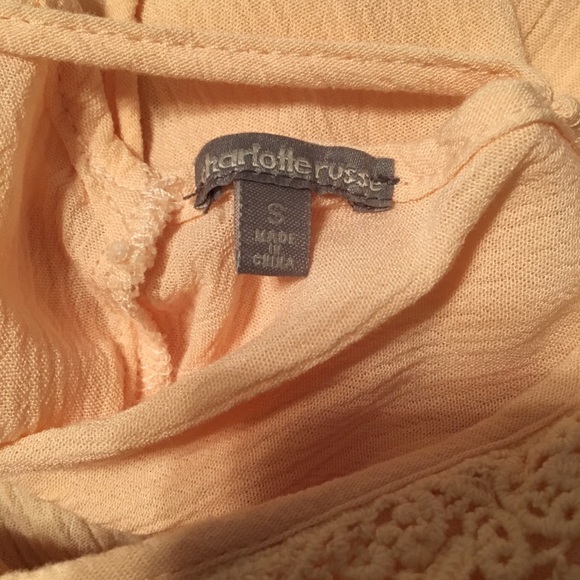 Light orange flowy top - Picture 4 of 4